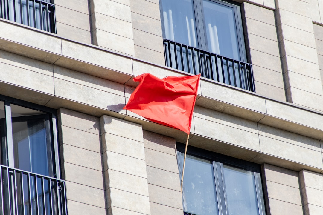 7 Red Flags When Hiring a Deposition Videographer (And How to Avoid Them)